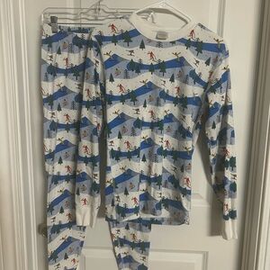 Hanna Andersson Blue and White Scenic Pajama Set
